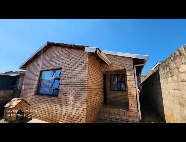 3 BEDROOM FREESTANDING FOR SALE IN NORTHDALE